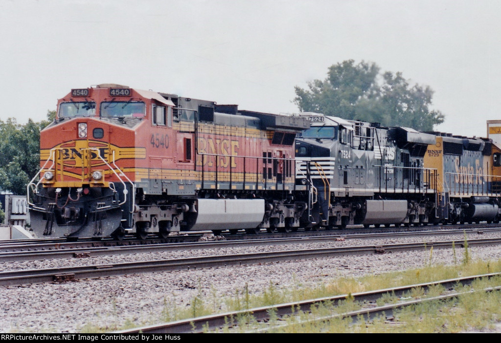 BNSF 4540 West